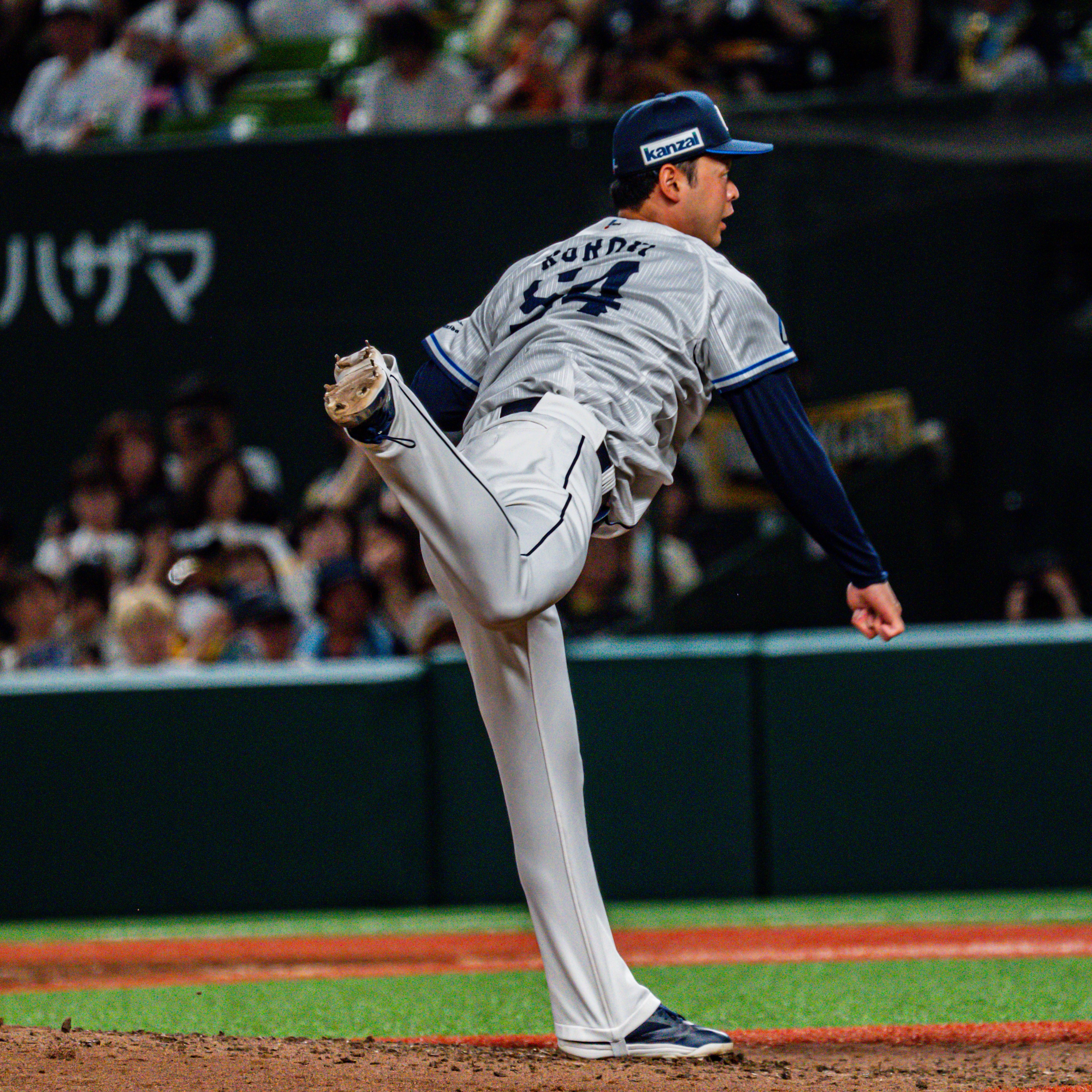 オリックス・バファローズ 黒木優太 サイン ユニフォーム 54 黒木優太投手 サイン入りユニフォーム - メルカリ