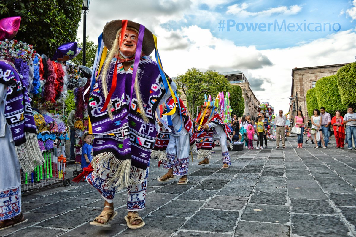 USEmbassyMEX's tweet image. La magia mexicana es realidad. No la cambies por peligros e incertidumbre. ¡Tu país, tu historia, tu gente! #PowerMexicano
Descarga CBP Home y vuelve a tus raíces: usembmx.com/CBPHome