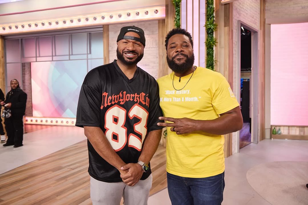 DJSUSSONE's tweet image. WOW!! This is horrible news!! I just met him on @sherrishowtv recently. He was such a cool guy and his energy was so positive. I’ve been a fan of his since the Cosby Show days. Dam man!! R.I.P. #malcolmjamalwarner 🙏🏽