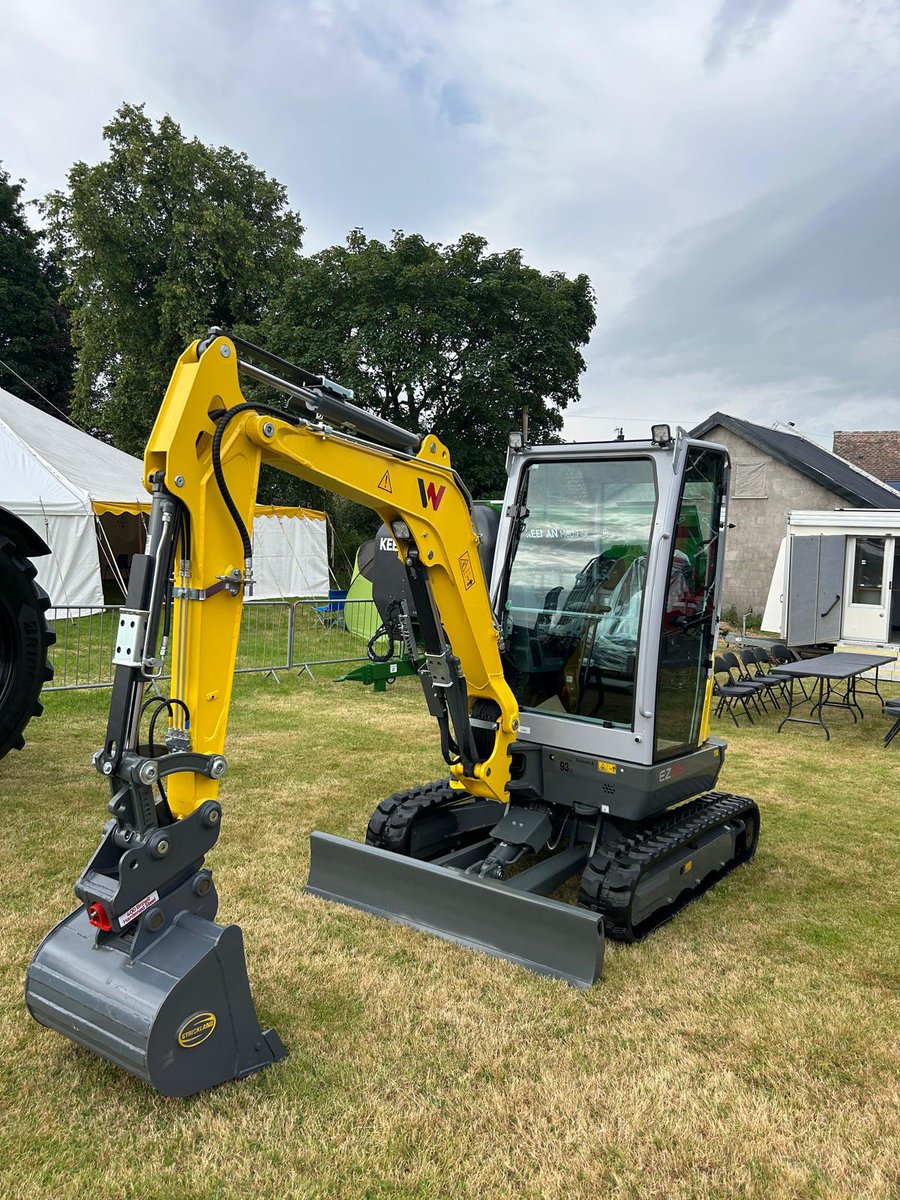 Buckets of rain, barrels of fun at #BiggarShow! 🌧️🚜

We had a great day showcasing machines from Valtra, Massey Ferguson,JCB, Keenan, Major, &amp; Wacker Neuson.

Thanks to everyone who stopped by the @HamiltonRossLtd stand – see you next year! 👋 #AgriShow #AgriMachinery