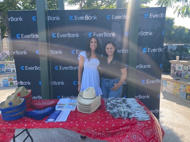 EverBank's tweet image. EverBank joined in on the fun at this month's 3rd Thursday with @NewportBeach! 😎🌴
We’re excited to connect with the community as we prepare for our new financial center in Corona Del Mar, coming this fall.
Thanks to everyone who stopped by!
*Member FDIC
#EverBank
