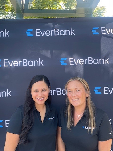 EverBank's tweet image. EverBank joined in on the fun at this month's 3rd Thursday with @NewportBeach! 😎🌴
We’re excited to connect with the community as we prepare for our new financial center in Corona Del Mar, coming this fall.
Thanks to everyone who stopped by!
*Member FDIC
#EverBank