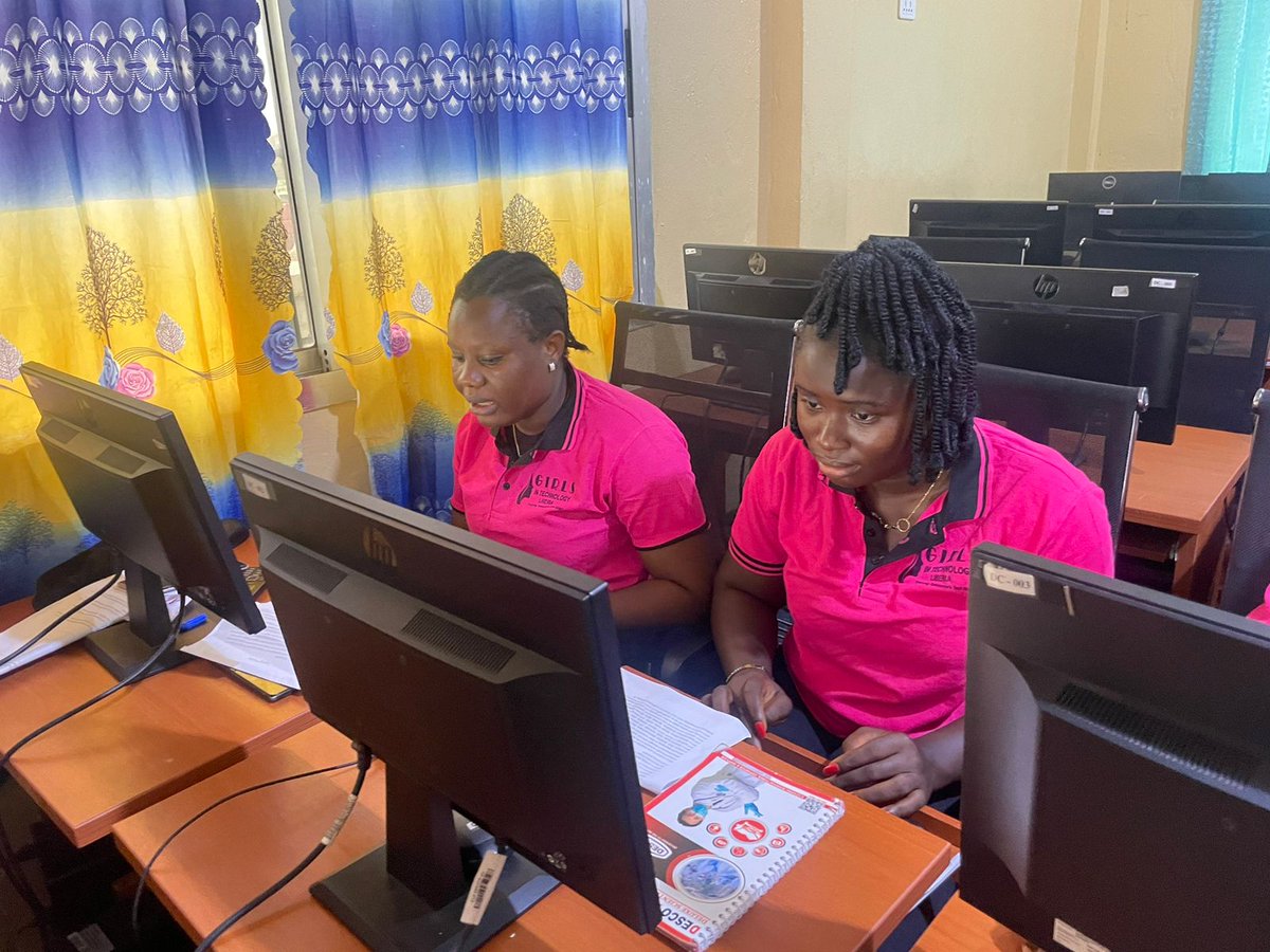 GITLib's tweet image. 🖥️ GITL’s Batch 19 continues their Basic Computer 102 with typing practice!
Trainees are applying letters, numbers &amp;amp; symbols as their skills improve.
Proud of their growth &amp;amp; commitment to tech! 💪✨

#GITLLiberia #Batch19 #TypingSkills #WomenInTech #DigitalEmpowerment