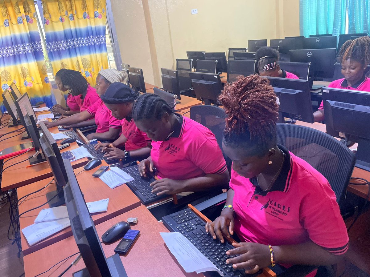 GITLib's tweet image. 🖥️ GITL’s Batch 19 continues their Basic Computer 102 with typing practice!
Trainees are applying letters, numbers &amp;amp; symbols as their skills improve.
Proud of their growth &amp;amp; commitment to tech! 💪✨

#GITLLiberia #Batch19 #TypingSkills #WomenInTech #DigitalEmpowerment
