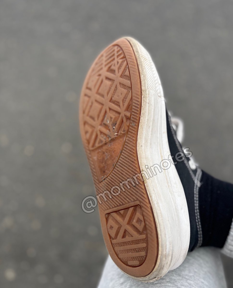 momminotes's tweet photo. Real beta boys beg to clean my shoes with their tongues 😹🖕🏻

@rt_feet @Feetopia @FootDoctor101 @thefootlover01 

findom finsub wallet drain femdom feet foot fetish sock converse losers sweaty humiliation dirty dirt paypig cuck cuckold shoes magyar szolga https://t.co/tgyGTH2O7y