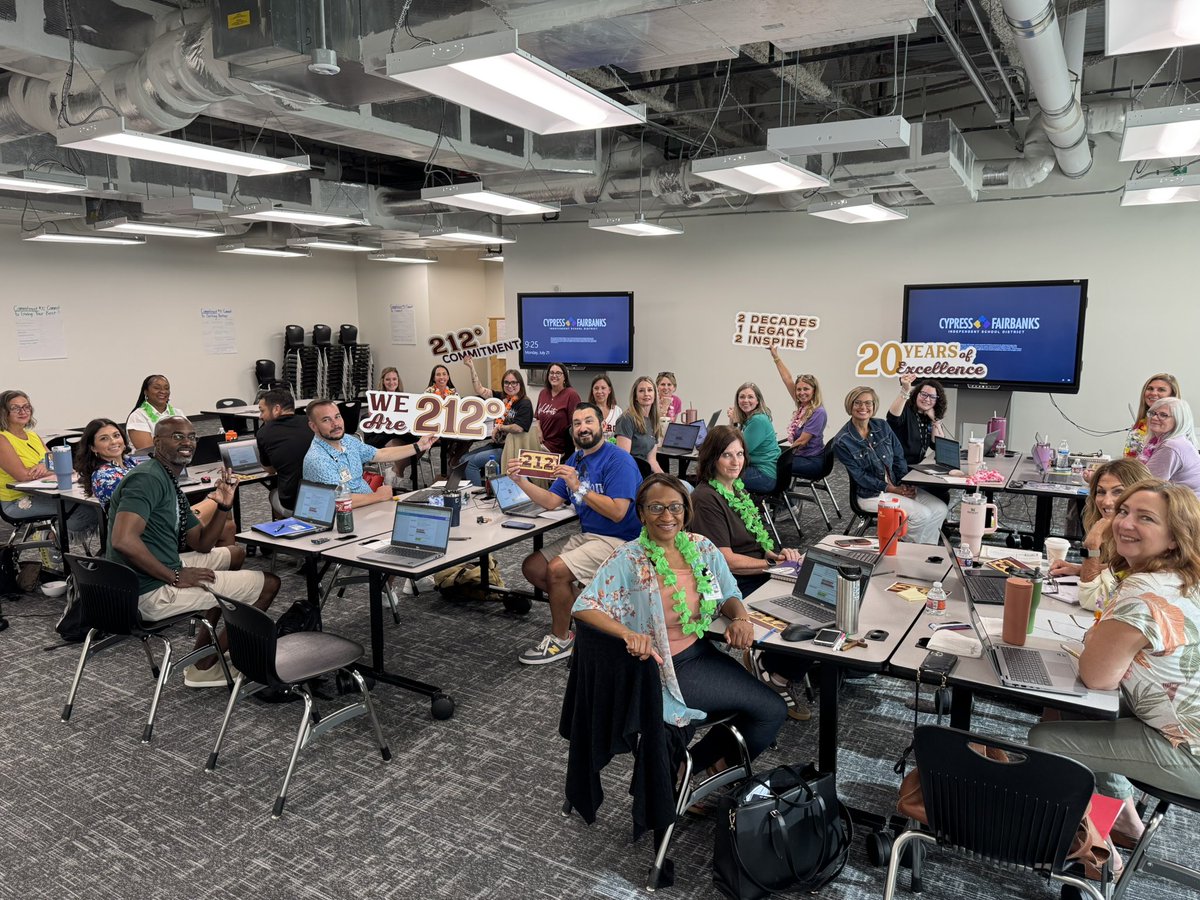 Lloyd Turner tweet media