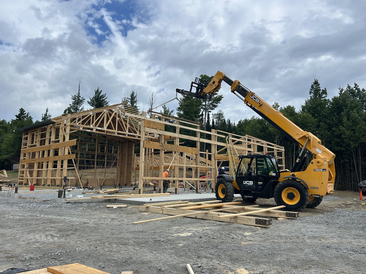 Framing is underway at our custom home project in Thurman, NY! 
#crdadirondacks #adirondackbuilder