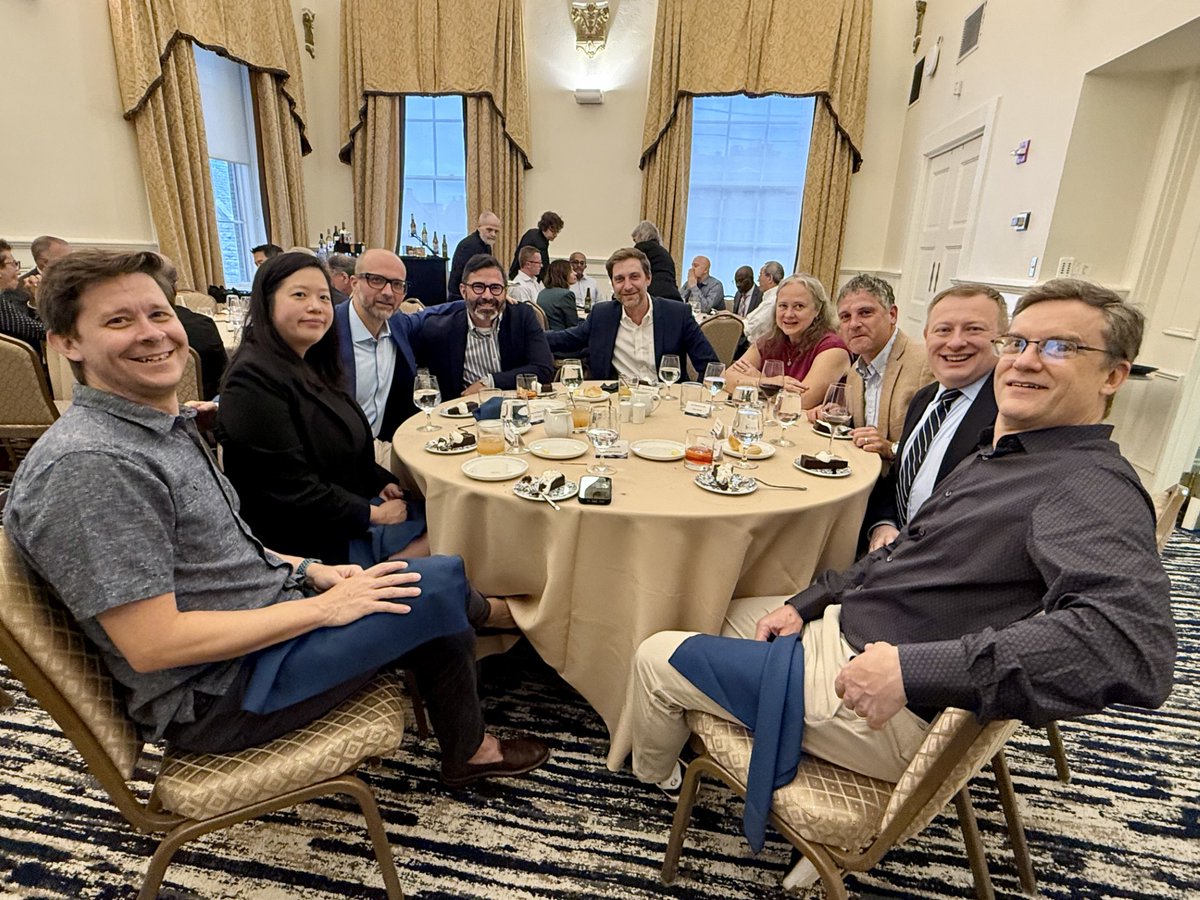 UPMCUrology's tweet image. First-ever #UPMCUrology Faculty Retreat in the books. Grateful to everyone who showed up, spoke up, and leaned in. We tackled the big questions, shared bold ideas, and took the first step in shaping the future of our department—together.
#AcademicUrology #Leadership #Teamwork