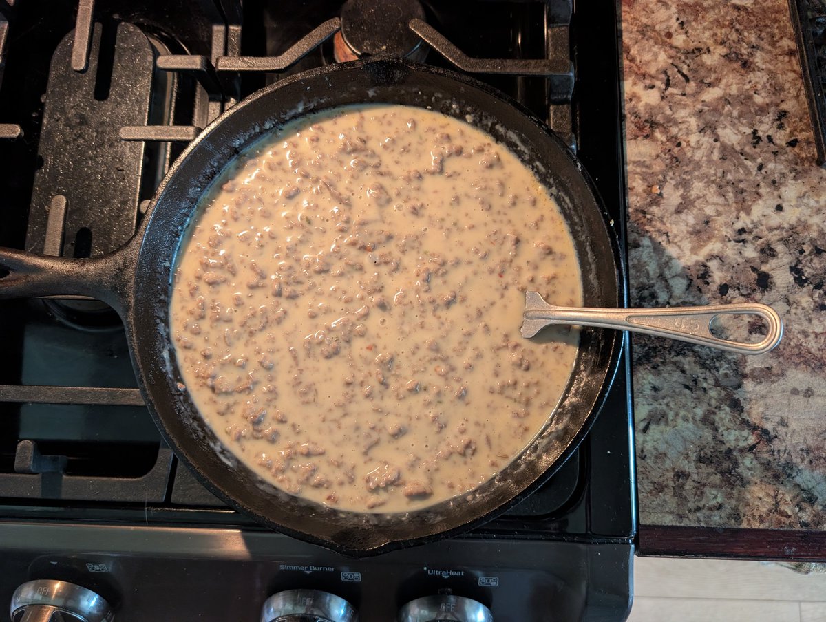 josefius's tweet image. I made Italian sausage S.O.S. for lunch. With Dave's Killer Bread and our Chicken's Eggs.