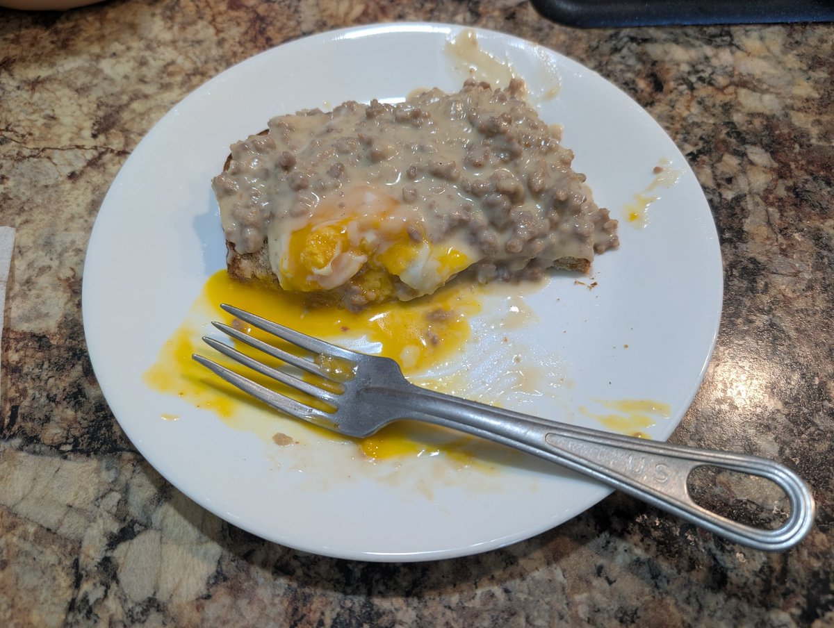 josefius's tweet image. I made Italian sausage S.O.S. for lunch. With Dave's Killer Bread and our Chicken's Eggs.