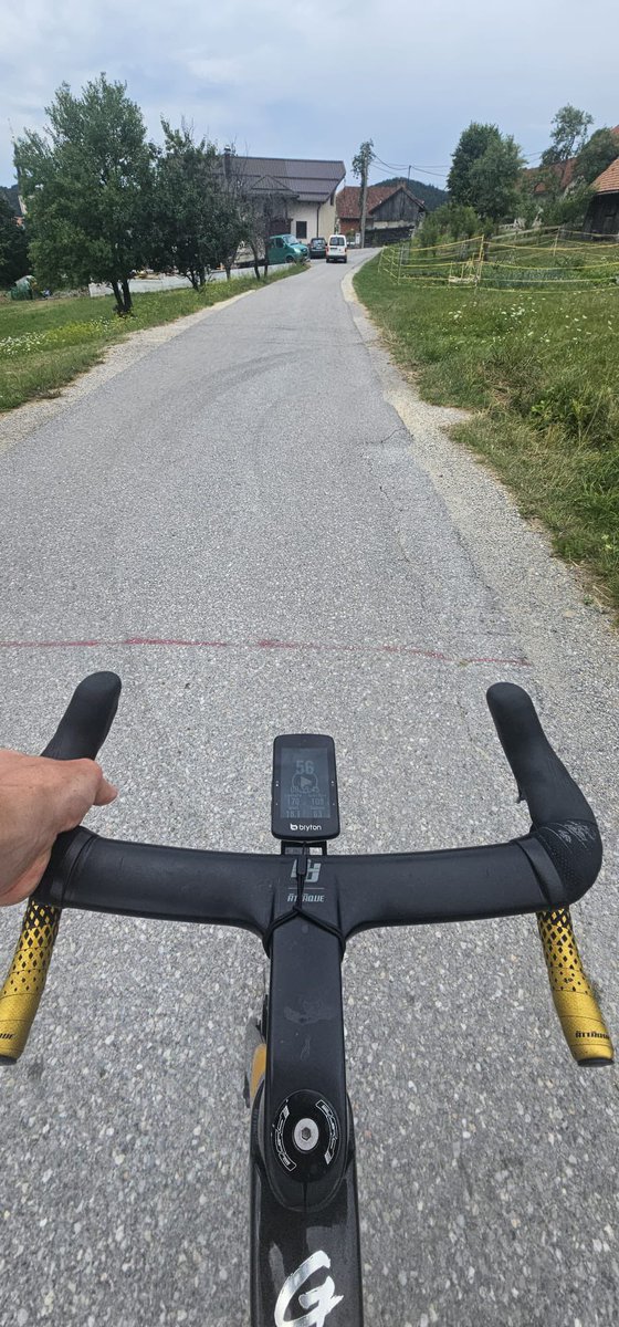 LGSCyclingTeam's tweet image. Office view. Not bad, not bad at all … 

#addingvalue #daretobedifferent #crackthelid