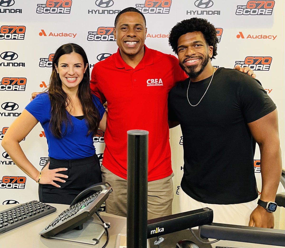 .<a href="/leilarahimi/">Leila Rahimi</a> &amp; <a href="/Russ_Dorsey1/">Russell Dorsey</a> are joined by <a href="/cgrand3/">Curtis Granderson</a> to discuss:

⚾️ The #Cubs and all things #MLB

⚾️ The  <a href="/CBEA_UIC/">CBEA</a> National Sports Collectors Convention

🎧 670TheScore.com/listen
💻 Twitch.TV/Chicago670TheS…