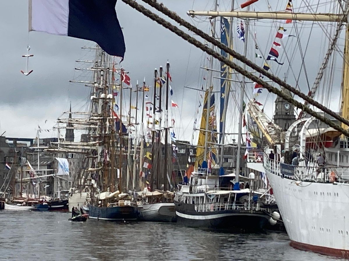 pawsonplastic's tweet image. Have you experienced the @TallShipsRaces? This is our 3rd visit after #Aberdeen 1997 &amp;amp; #Stavanger 2012

What a fab festival, stunning ships &amp;amp; great stalls incl @TTPTnortheast for maps, raffle &amp;amp; recycled bracelets. 

Great seeing reusable cups promoted,🤞for not too much #litter.