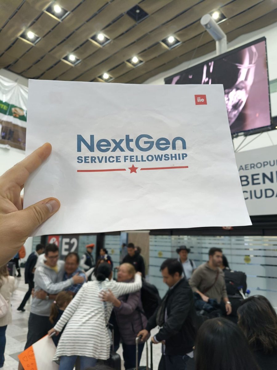 IIE_LATAM's tweet photo. El viernes en #IIE CDMX recibimos a @FJEDD, @FundarMexico, @ilsb_ac  y #ODA, junto a 9 fellows del programa #NextGenFellowship. Un gran espacio de encuentro y conexión. Saludos tb a quienes están por llegar y a quienes ya están en 🇨🇴.
📌 Más info: https://t.co/FPneCgBkrb https://t.co/kdXHVEnyBF