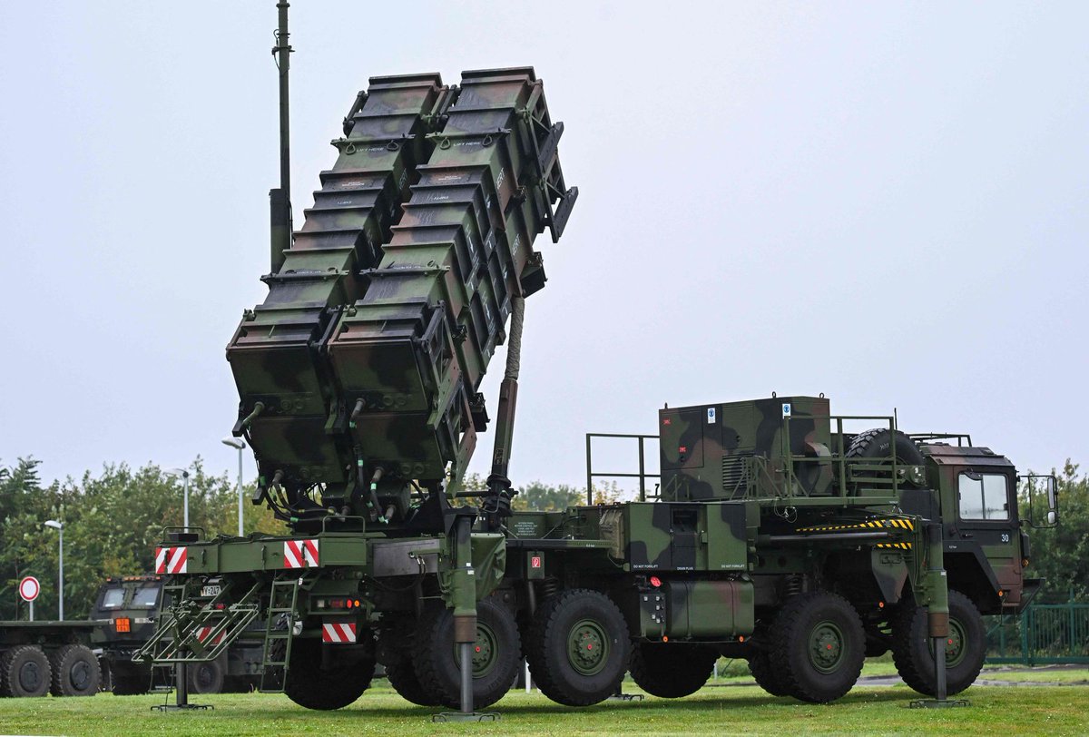 EuromaidanPress's tweet image. Russia launched over 400 drones and 24 missiles on 21 July
The same day, Germany announced 200,000 shells for the Gepard air defense system and five Patriots at the 29th meeting in the Ramstein format euromaidanpress.com/2025/07/21/ger…