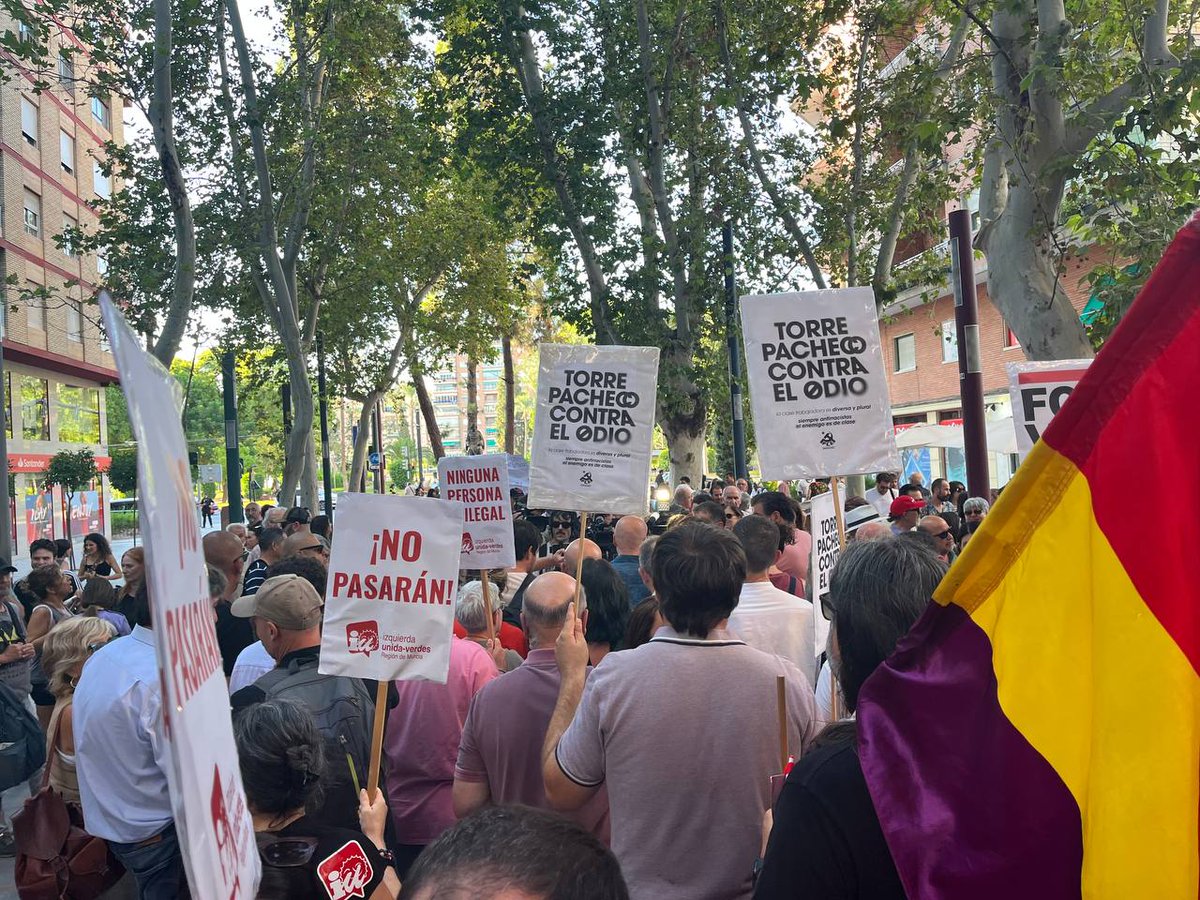 pcrm_es's tweet image. 🔻El Partido Comunista de la Región de Murcia e Izquierda Unida-Verdes de la Región de Murcia nos unimos a la respuesta del pueblo murciano contra el odio y el racismo.
✊El pueblo unido contra el racismo.