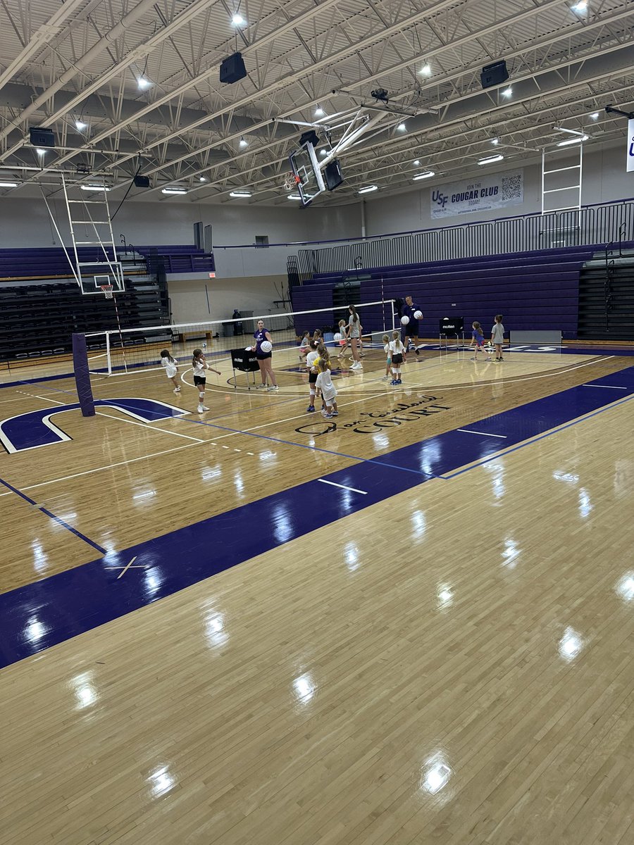 What a great morning with our Cub Campers! We had a blast 💜🏐🐾