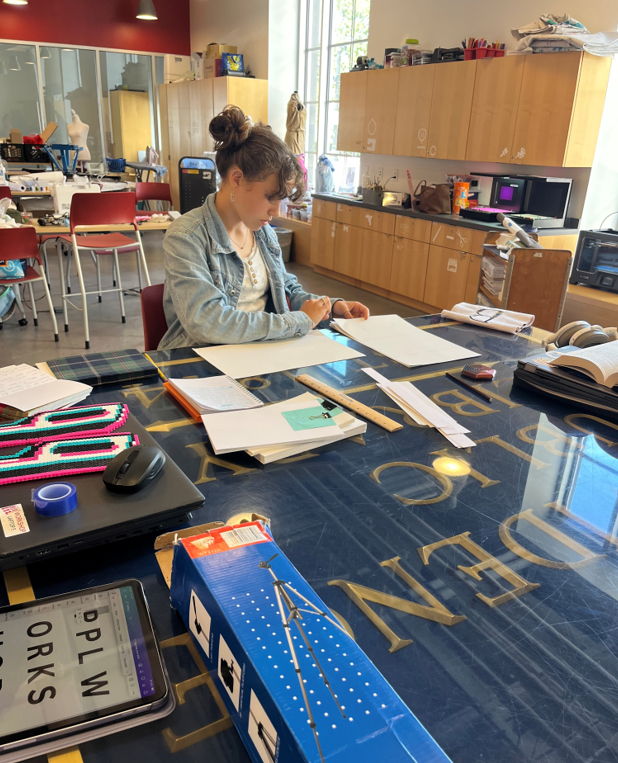 RIDeptEd's tweet image. Check out these creative high school students! They’re part of the Providence Public Library STEAM Adventure summer internship! Students in the program learn valuable skills through hands-on projects using tools like 3D printers and sewing machines! #STEAM #RIstudents