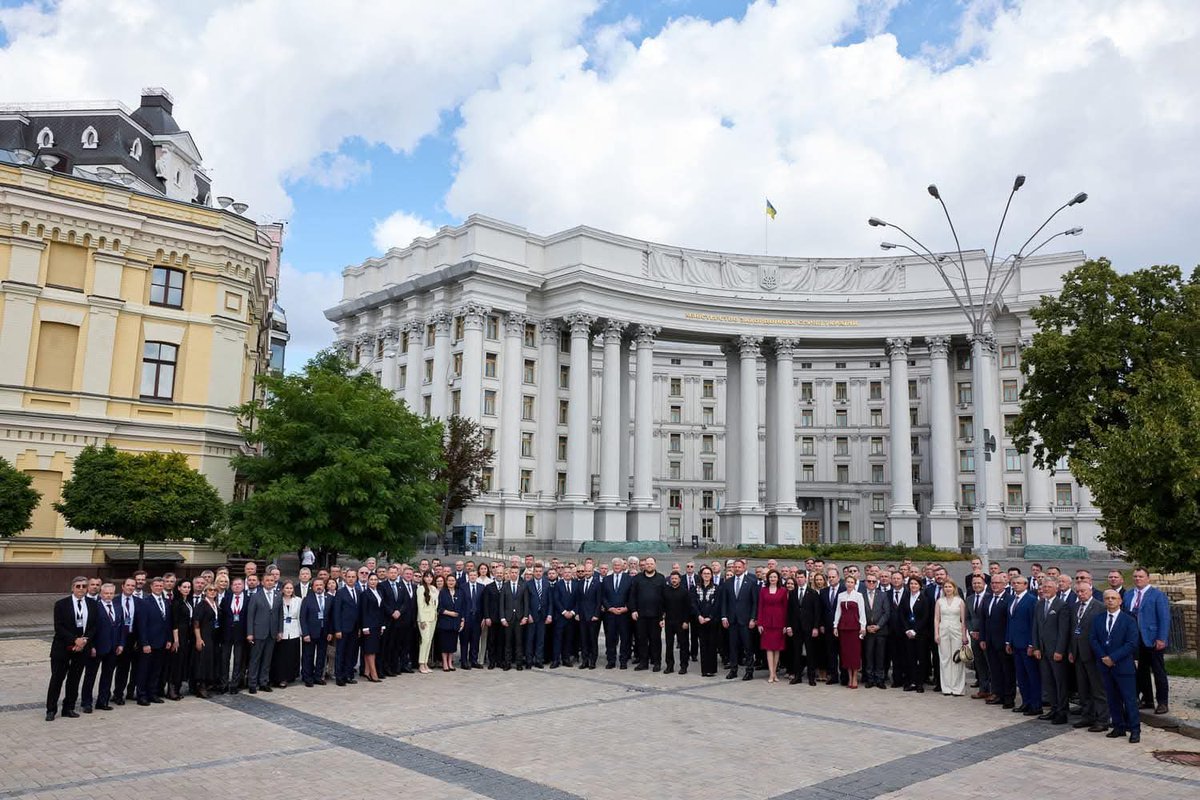 Ole_Kondratiuk's tweet image. Annual Conference of 80 Heads of Ukraine’s Foreign Diplomatic Missions: “From the Strength of Diplomacy to the Diplomacy of Strength”.
With the participation of President @ZelenskyyUa, Speaker of the Verkhovna Rada @r_stefanchuk, Prime Minister @Svyrydenko_Y, Minister of Foreign…