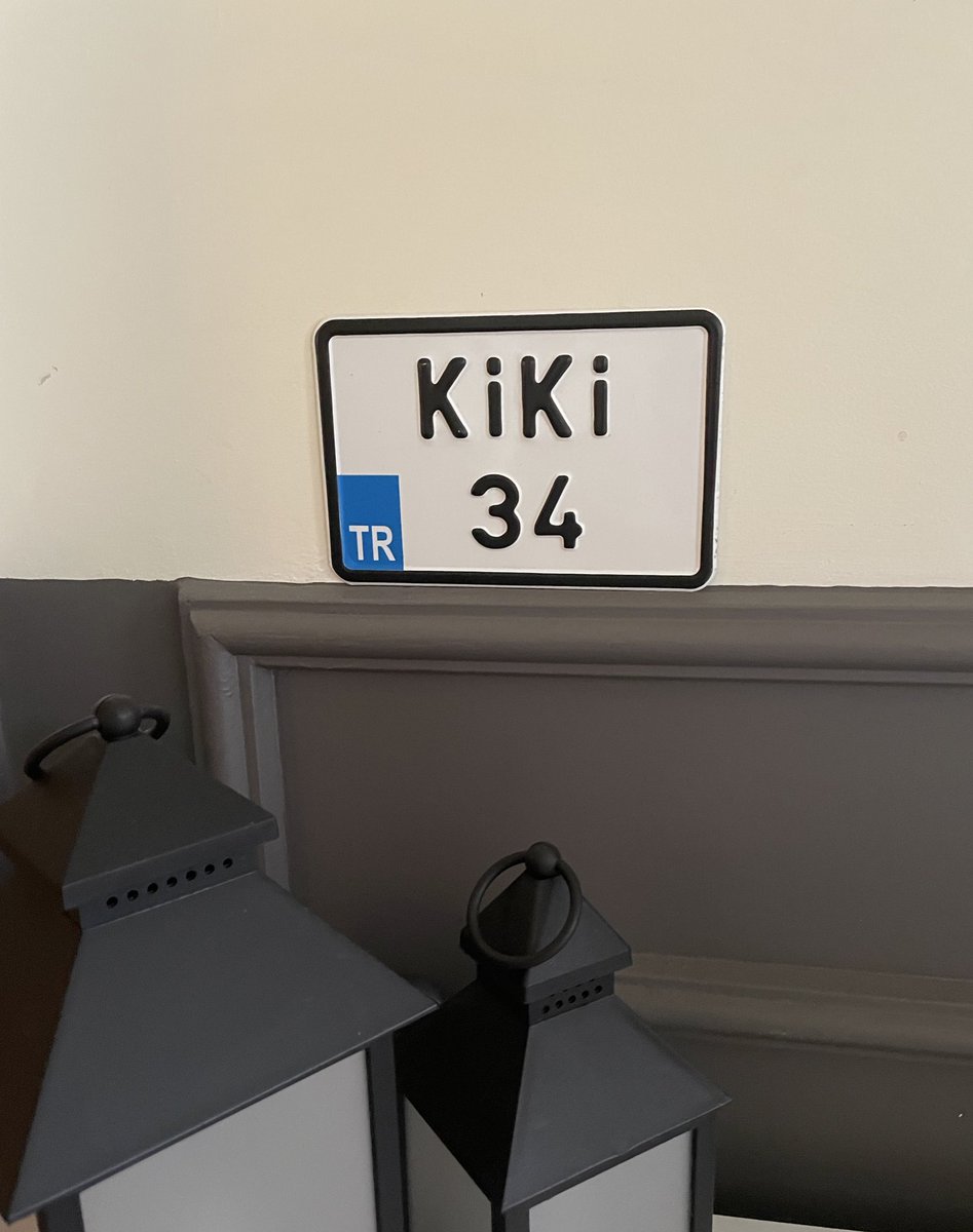 Kiki tweet media