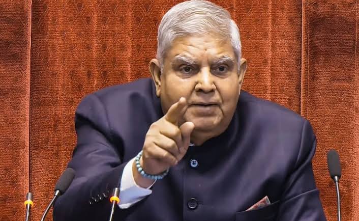 ShubhamShuklaMP's tweet image. आप ही लोग बताइए जगदीप धनखड़ साहेब ने-
- इस्तीफ़ा दिया है?
- या इस्तीफ़ा लिया गया है?