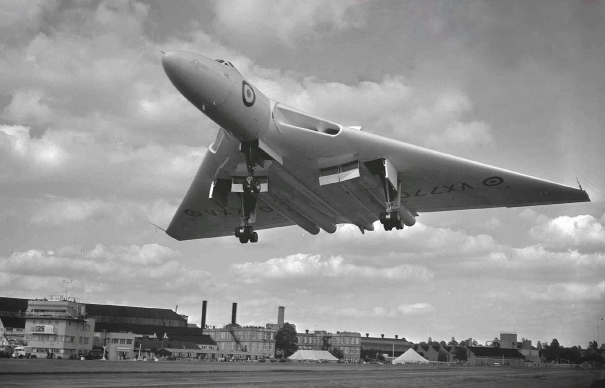 RAF_Luton tweet media