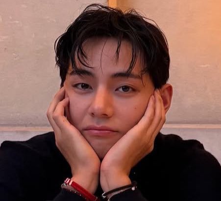 *✧ (@taeteluv_) on Twitter photo 