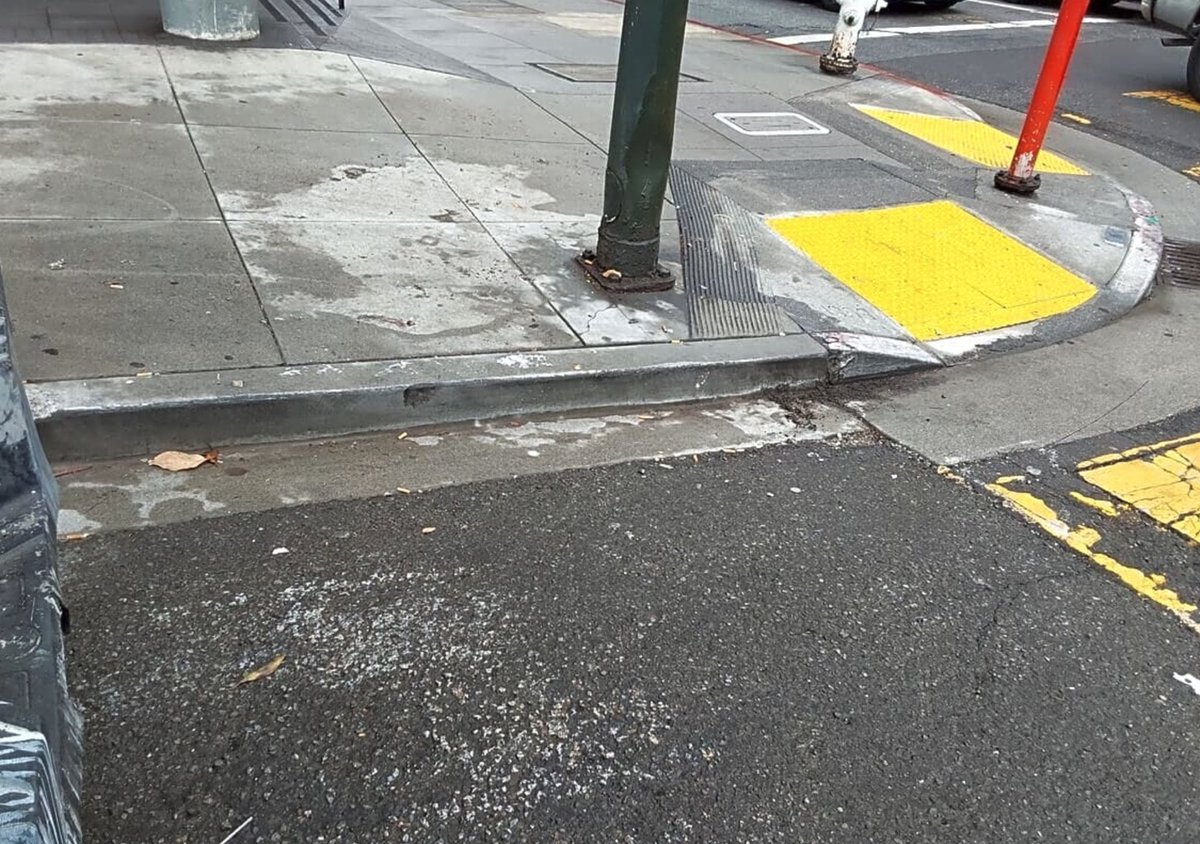 solve_sf's tweet image. Another quick Monday morning clean from DPW 👏