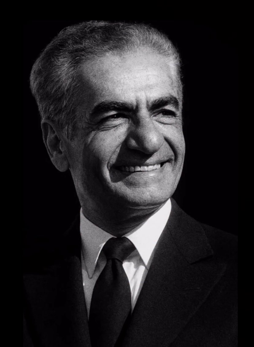 Arad60292050's tweet image. فدای خندهات کجایی که ببینی اشک مردم رو در آوردن
#جاويدشاه
#همكارى_ملى