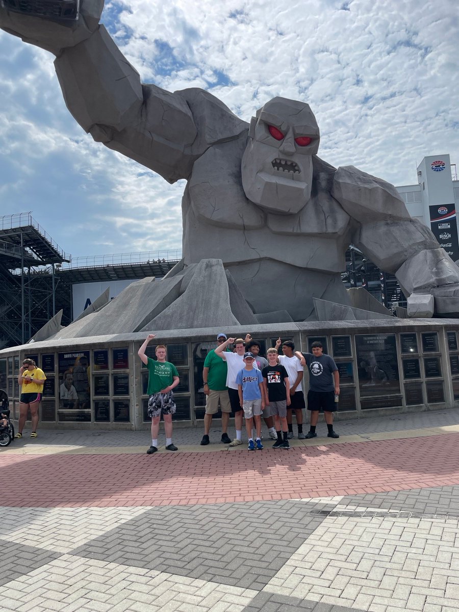 ppdmarcmetellus's tweet image. Tacony PAL had an unforgettable trip to Dover Speedway with Todd Pride & Mid-Atlantic Angler. For many kids, it was their first race—and they loved it! Meeting driver Lavar Scott was the highlight. 🏁🚗 #PAL #DoverSpeedway #YouthEngagement #LavarScott