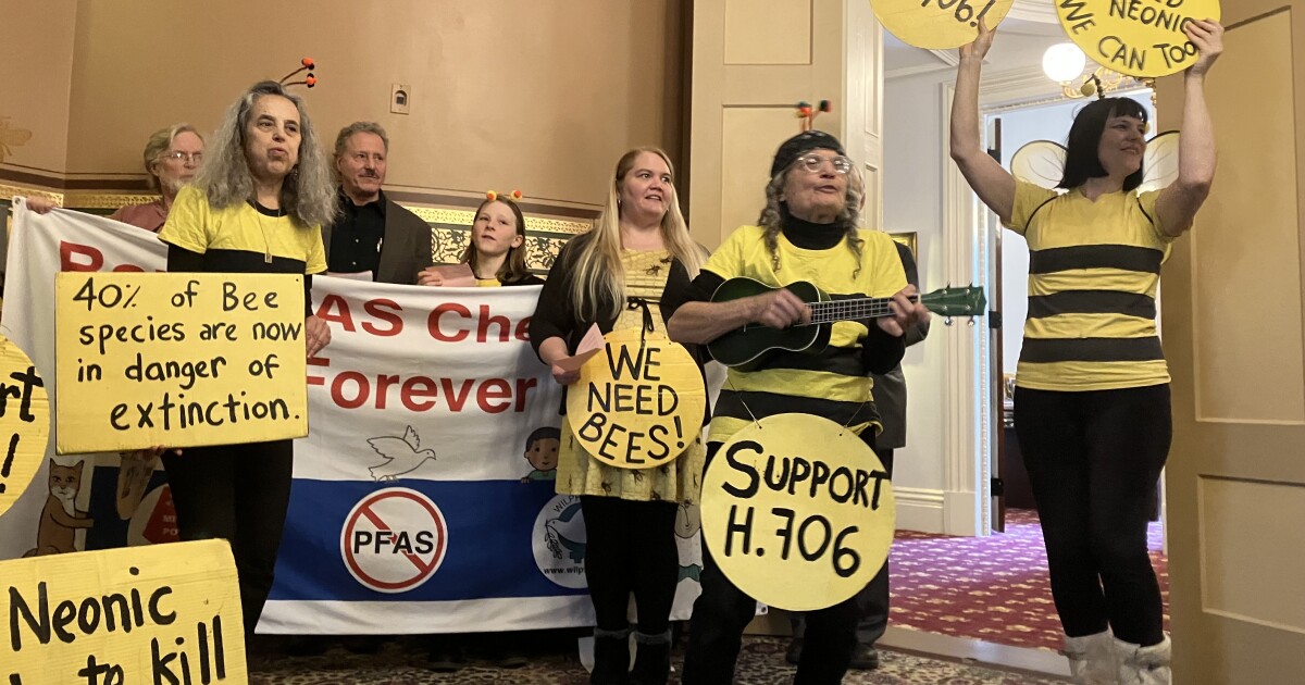 Vermont's first neonics restrictions go into effect dlvr.it/TM2TRV