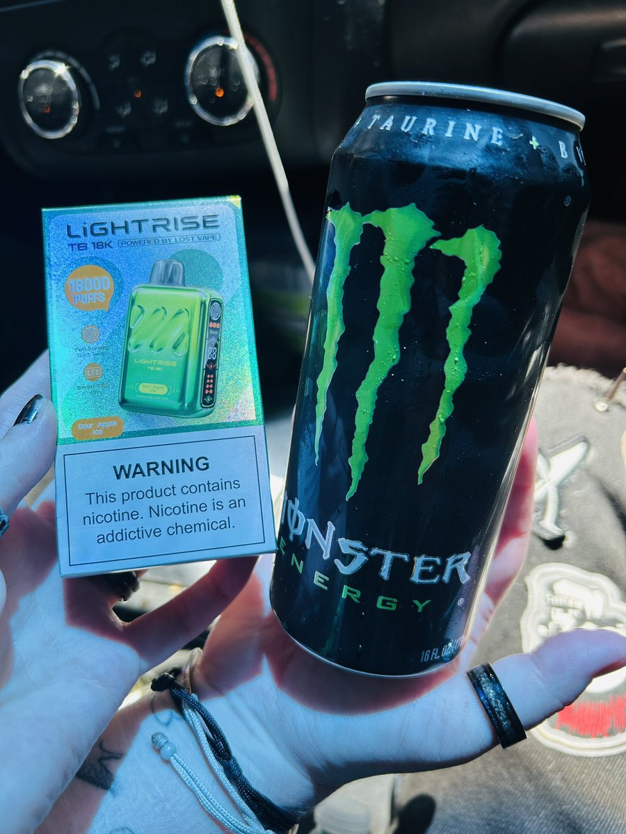 KaylaLavignecx's tweet image. Breakfast of champions, go reimburse this beta boys ~$38