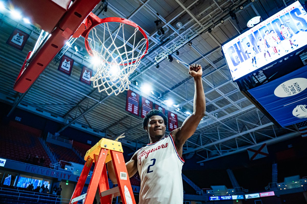 South Alabama Men’s Basketball 🏀 (@southalabamambb) on Twitter photo Huge congratulations to our guy <a href="/dfash_10/">Dylan Fasoyiro</a> for signing a professional contract with BBC Coburg of Germany’s Barmer 2 Bundesliga ProB League!
#BurnTheBoats🔥🚤 Huge congratulations to our guy <a href="/dfash_10/">Dylan Fasoyiro</a> for signing a professional contract with BBC Coburg of Germany’s Barmer 2 Bundesliga ProB League!
#BurnTheBoats🔥🚤