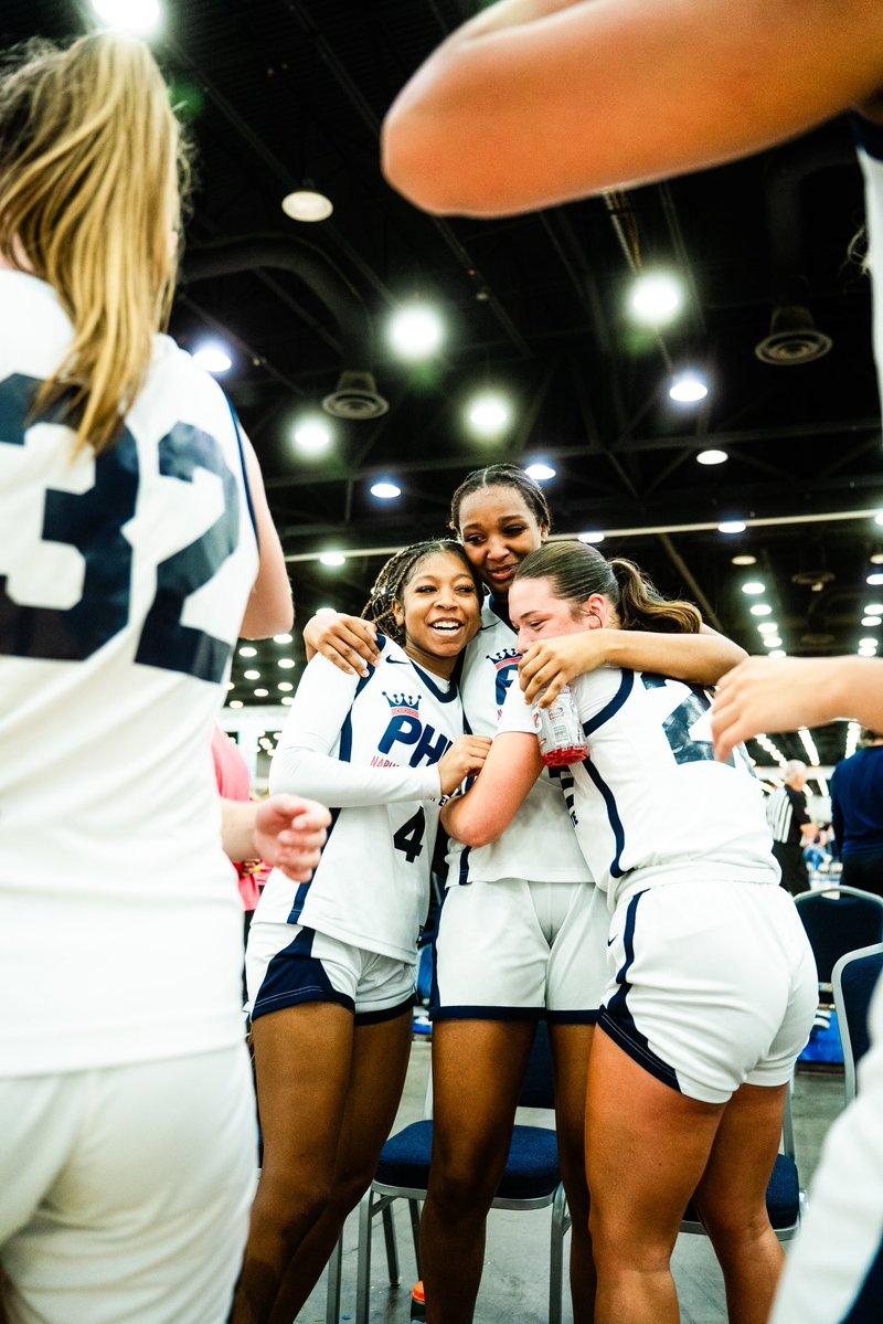 Elite40League's tweet image. THREE PEAT.
@pheeelite 2026 WIN THEIR THIRD STRAIGHT E40 CHAMPIONSHIP.
DOMINANCE.