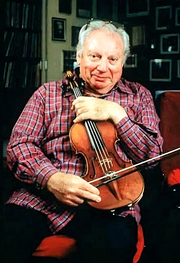 ConrothN's tweet image. On the anniversary of his birth, July 21, 1920, we celebrate the life and career of the great American violinist #IsaacStern 🎂🎻🎶 who was universally considered to be one of the greatest musicians of all time.
