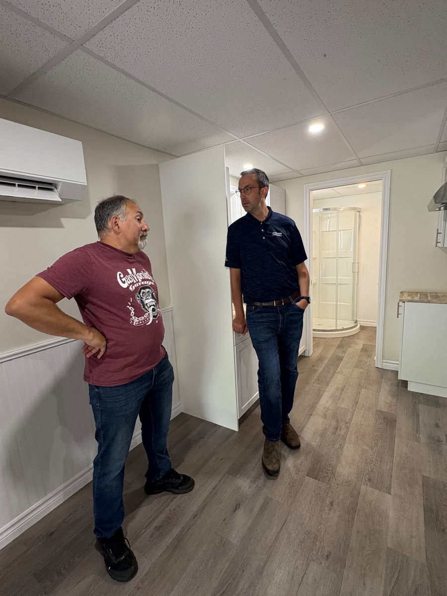 nolanmquinn's tweet image. I recently had the opportunity to visit local business owner William Sommerville at his #Cornwall shop, where he showcased the innovative work his company is doing to build modular container homes.
These units offer a creative, made-in-Ontario approach to meeting affordable…