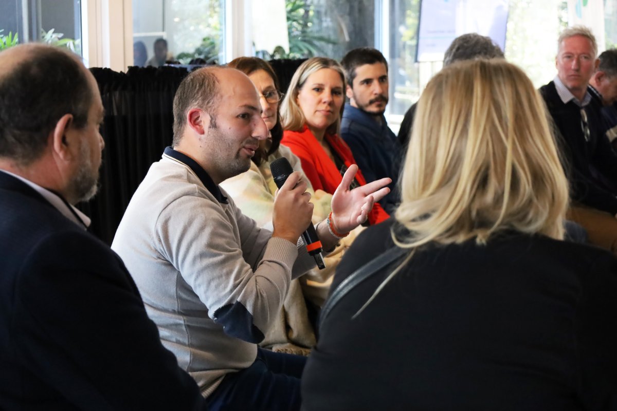 pMicrocreditos's tweet image. Más conversatorios en comunidad
🙌 Nos reunimos en #SanIsidro con trabajadoras y trabajadores independientes para conversar sobre el contexto socioeconómico y las necesidades del sector emprendedor.
💬"Seguimos creyendo, y por eso seguimos apostando, que el Estado es una…
