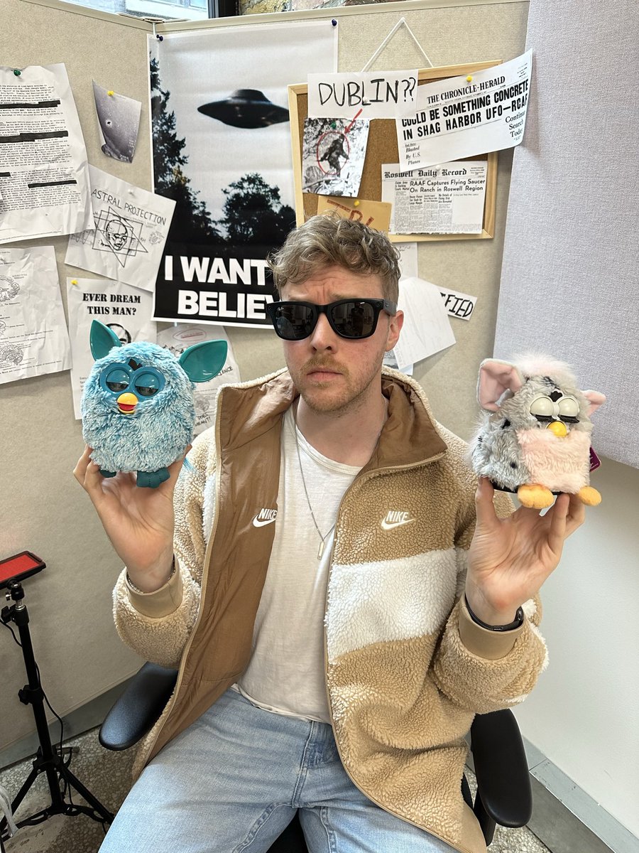 ThisParaLife's tweet image. Happy birthday from the weekend to the galaxies best paranormal investigator this side of star system HR8799, @roryhaspowers !🎉