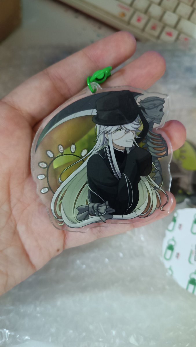 PiliBlueBerry's tweet image. Ya me ha llegado el merch de M
Kuroshitsuji✨
le haré fotitos en condiciones para subirlos a la tienda pronto