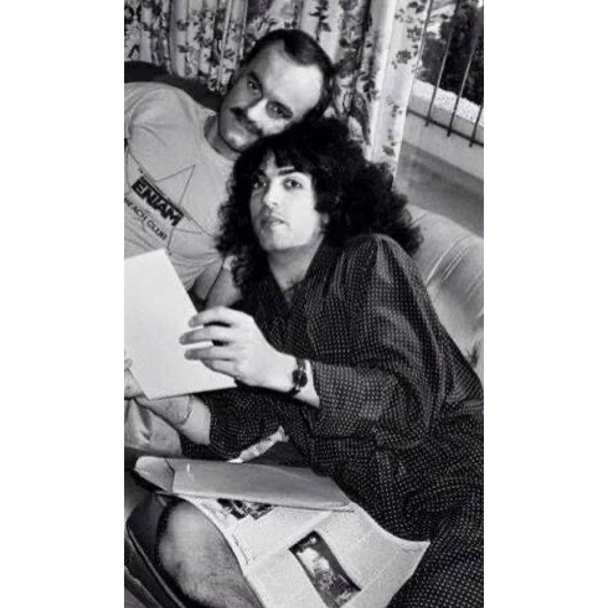 rebelwithyou's tweet image. Paul hanging out with Bill Aucoin
@PaulStanleyLive #BillAucoin #Kiss #KissArmy