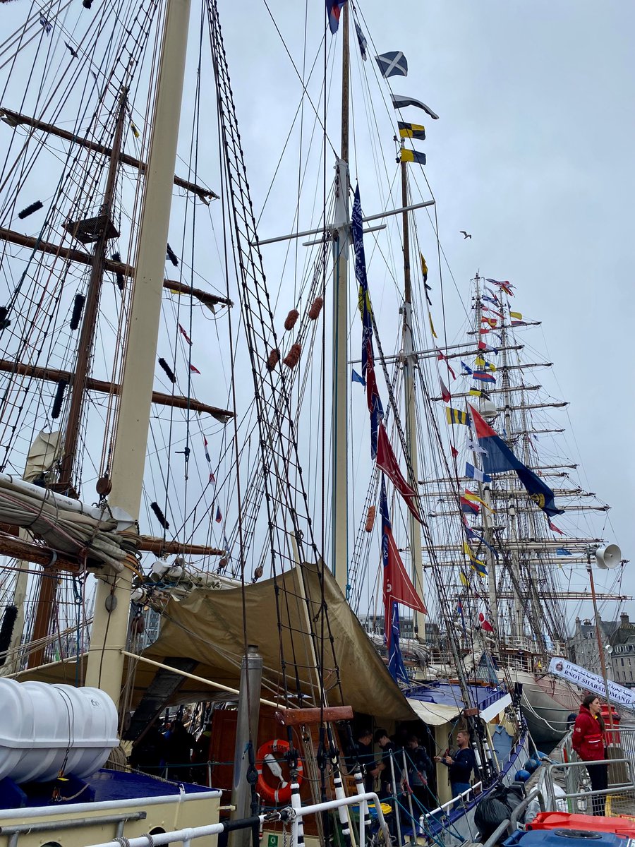 Pontyboy99's tweet image. We had a lotta fun seeing all the tall ships in Aberdeen today.