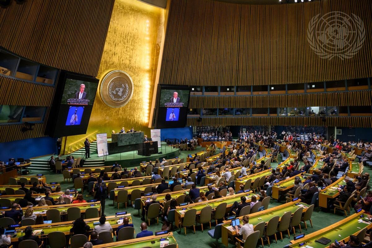 Journal_UN_ONU's tweet image. 🌍 Week 2 of the 2025 High-Level Political Forum on Sustainable Development 🗓️✨
As we enter Week 2 of HLPF, energy and collaboration remain high as global leaders, civil society, and youth advocates continue driving bold conversations around achieving the Sustainable…