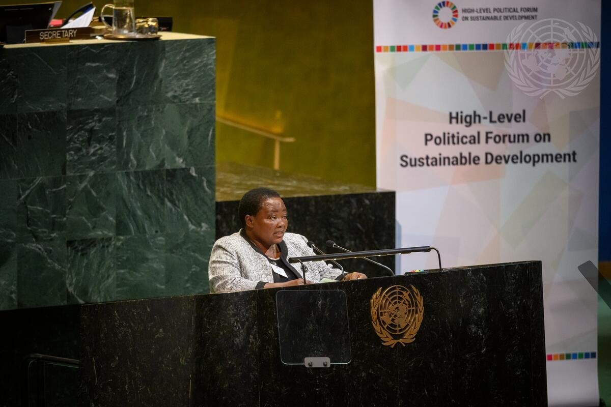 Journal_UN_ONU's tweet image. 🌍 Week 2 of the 2025 High-Level Political Forum on Sustainable Development 🗓️✨
As we enter Week 2 of HLPF, energy and collaboration remain high as global leaders, civil society, and youth advocates continue driving bold conversations around achieving the Sustainable…