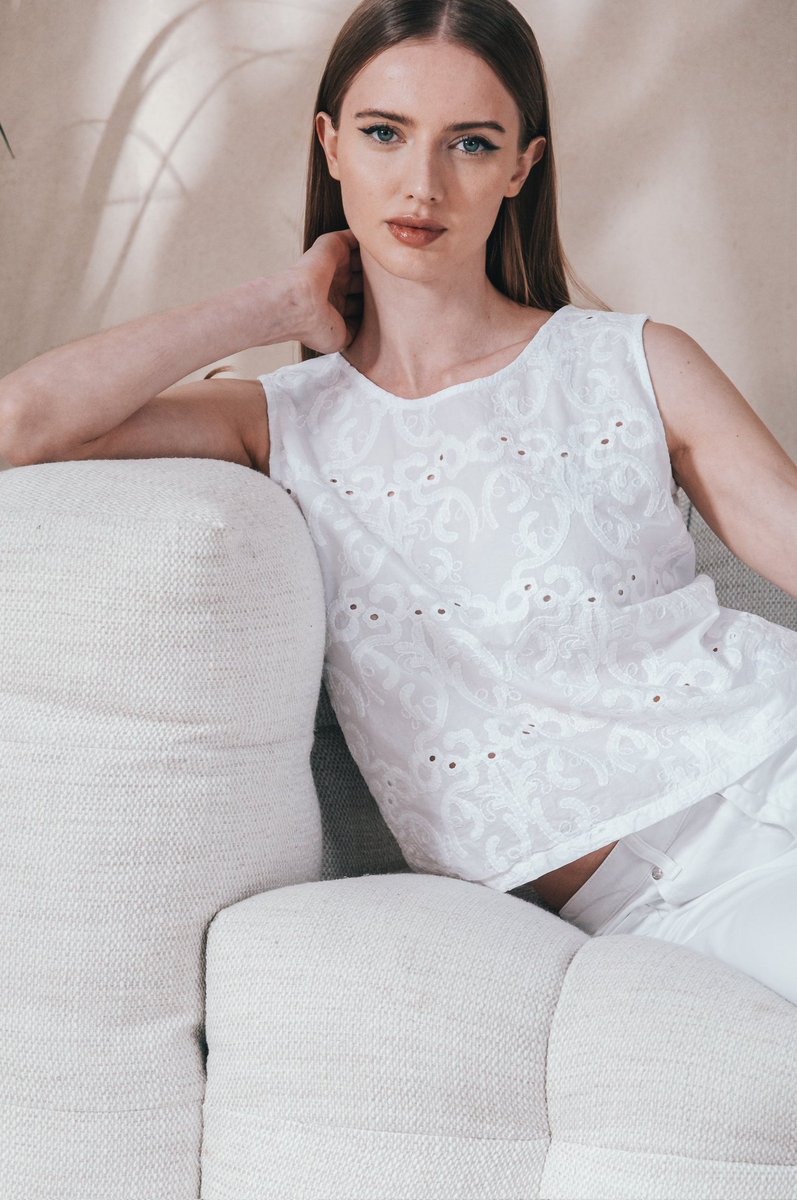 Airy, effortless, and endlessly soft—this embroidered cotton tank is your resort-ready answer to laid-back luxury.
.
.
.
#summerchic #sleevelesstop #embroidered #summertop
#summerstyle #fashionguide
.
.
Shop now : tinyurl.com/4x5tdxwr