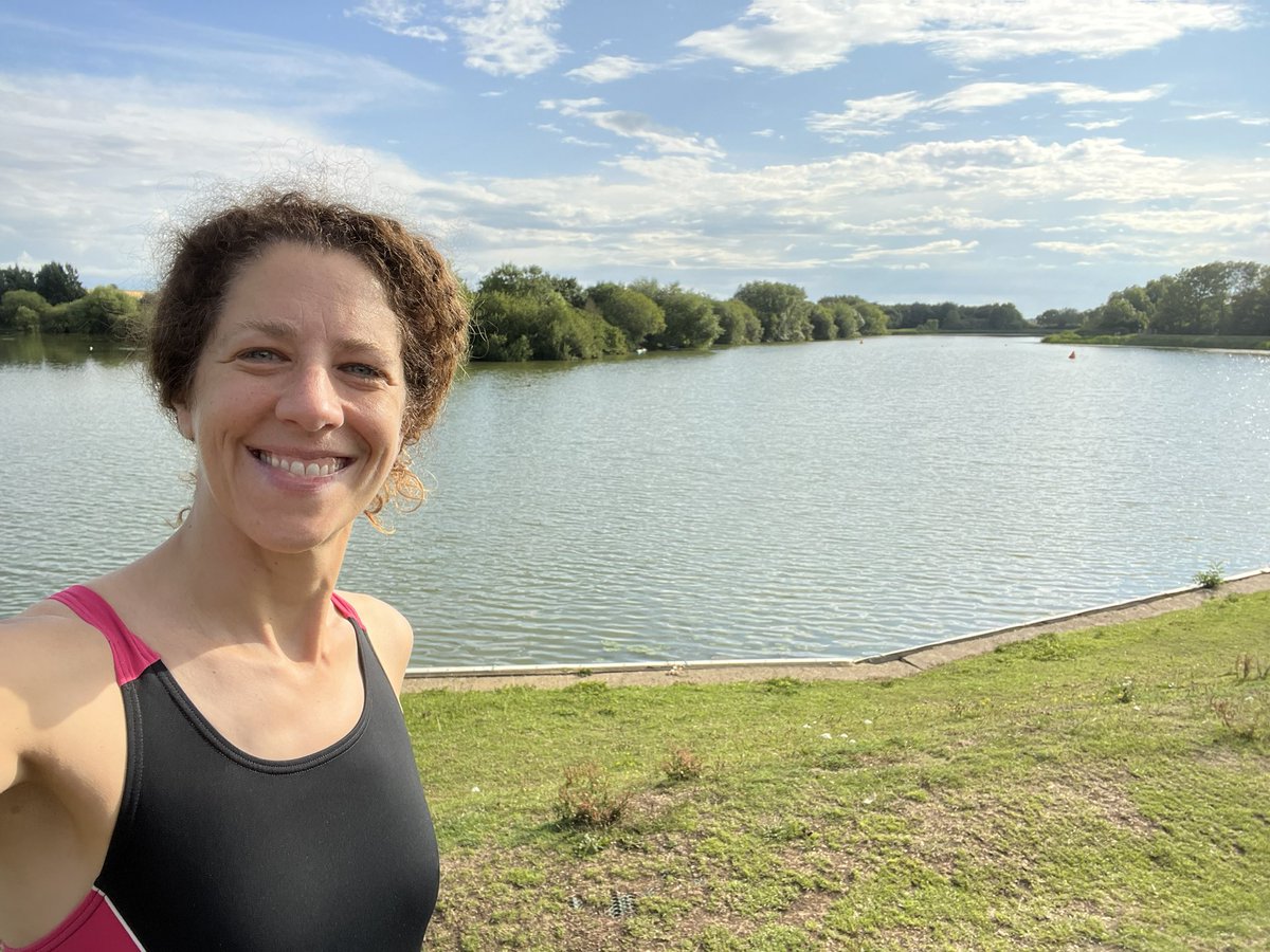 helengoth's tweet image. Back in the East Mids again this week so had a return visit to #FrisbyLakes for a swim this eve! 🏊♀️#OpenWaterSwimming