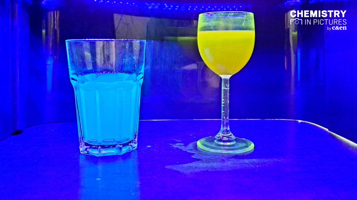 cenmag's tweet image. Sonny Brebels decided to illustrate the fundamentals of fluorescence and how the building blocks of the near-infrared organic light-emitting diodes he had worked on could be found in kitchen staples such as turmeric. cen.acs.org/food/food-ingr…
#CENChemPics