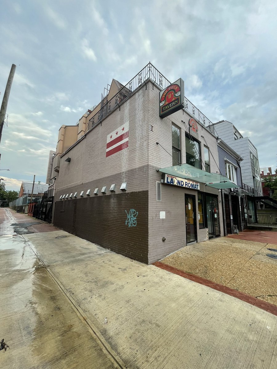Kirby (@drantoinekirby) on Twitter photo <a href="/311DCgov/">DC311</a> hey y’all 👋🏽 unfortunately, Service Request 25-00455086 is for yet another Graffiti Removal at <a href="/pitchtavern/">Pitch Tavern</a> 4015 Georgia Ave NW, 20011
CC: <a href="/DCDPW/">DC Department of Public Works</a> <a href="/DCMOCRS/">DC MOCRS</a> 🥲 <a href="/311DCgov/">DC311</a> hey y’all 👋🏽 unfortunately, Service Request 25-00455086 is for yet another Graffiti Removal at <a href="/pitchtavern/">Pitch Tavern</a> 4015 Georgia Ave NW, 20011
CC: <a href="/DCDPW/">DC Department of Public Works</a> <a href="/DCMOCRS/">DC MOCRS</a> 🥲