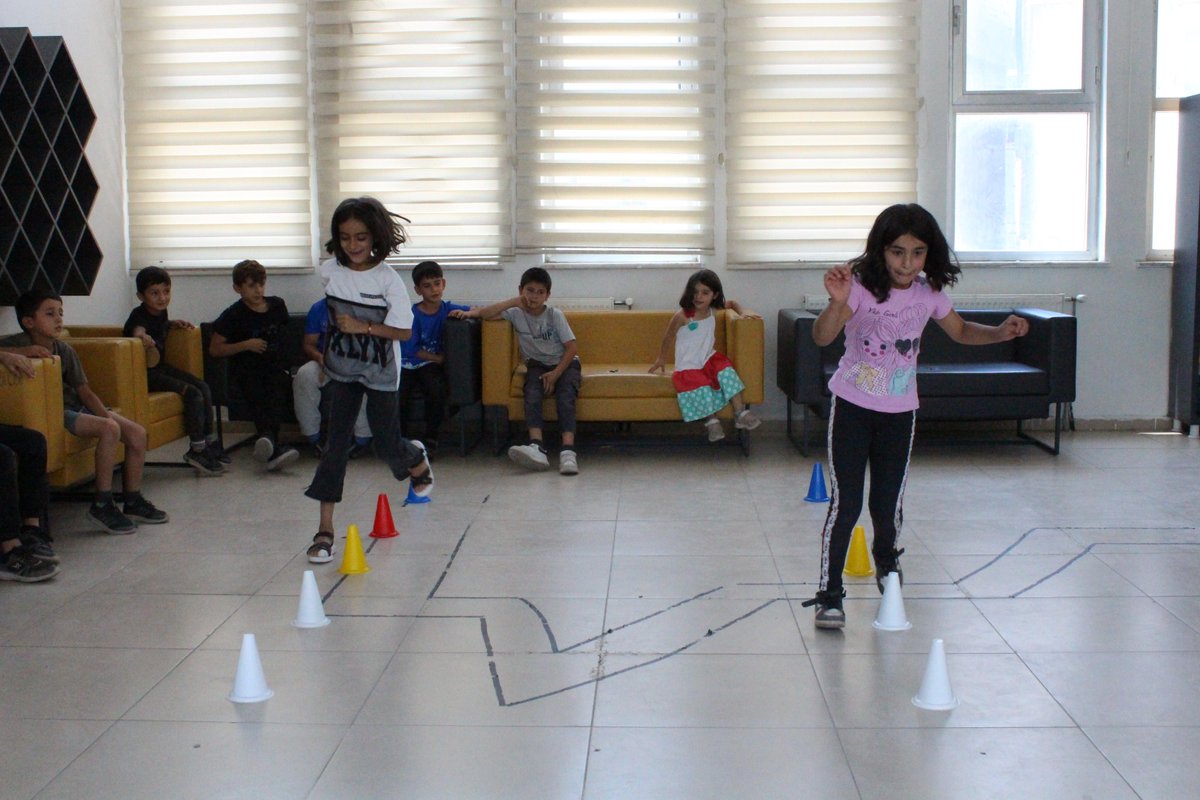 🏃‍♂️💨 Parkur Oyunu
⚡ Hız
⚖️ Denge
🎉 Eğlence dolu bir gün!

<a href="/OA_BAK/">Dr. Osman Aşkın Bak</a>
<a href="/gencliksporbak/">Gençlik ve Spor Bakanlığı 🇹🇷</a>
<a href="/GSBgenclik/">Gençlik Hizmetleri</a>