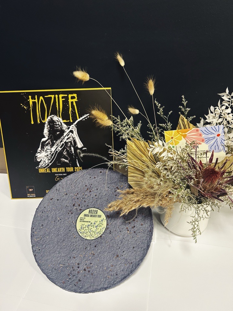 An unbelievable show deserves an unforgettable thank you 🌿✨ We gave <a href="/Hozier/">Hozier</a> a personalized plantable seed paper record to keep growing, along wit a beautiful bouquet 💐
