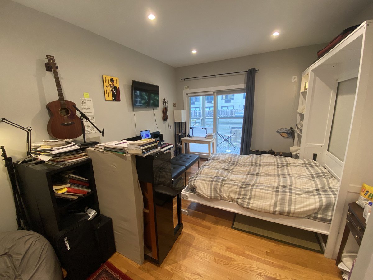 fishpresskeys's tweet image. Anyone wanna sublet my room in August ?? Brooklyn, near fractal :)
docs.google.com/presentation/d…